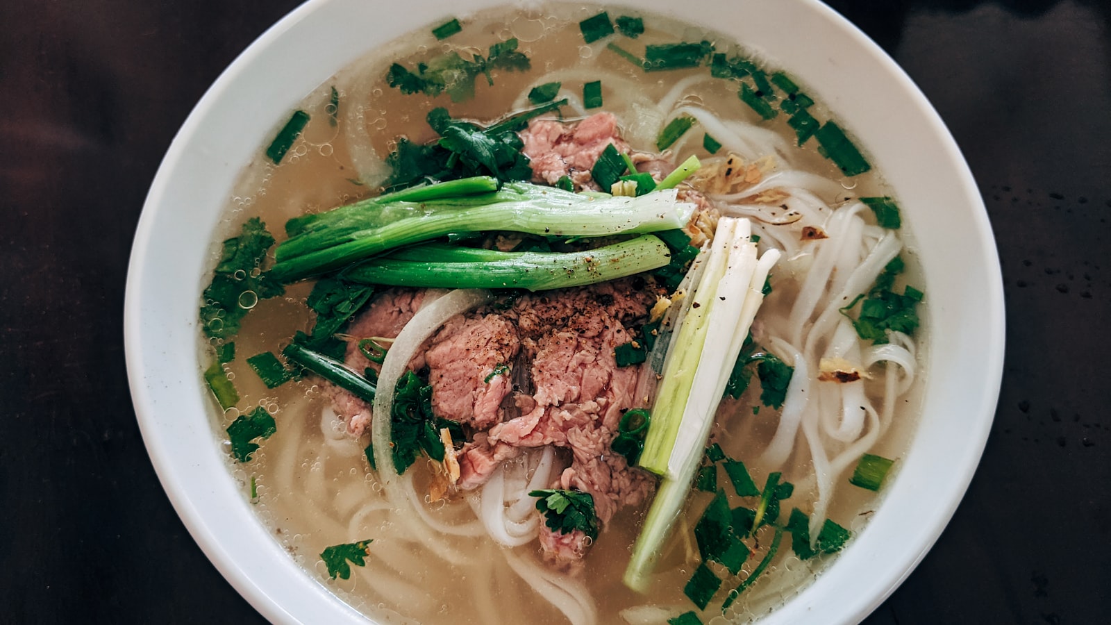 Saigon Phở House storefront